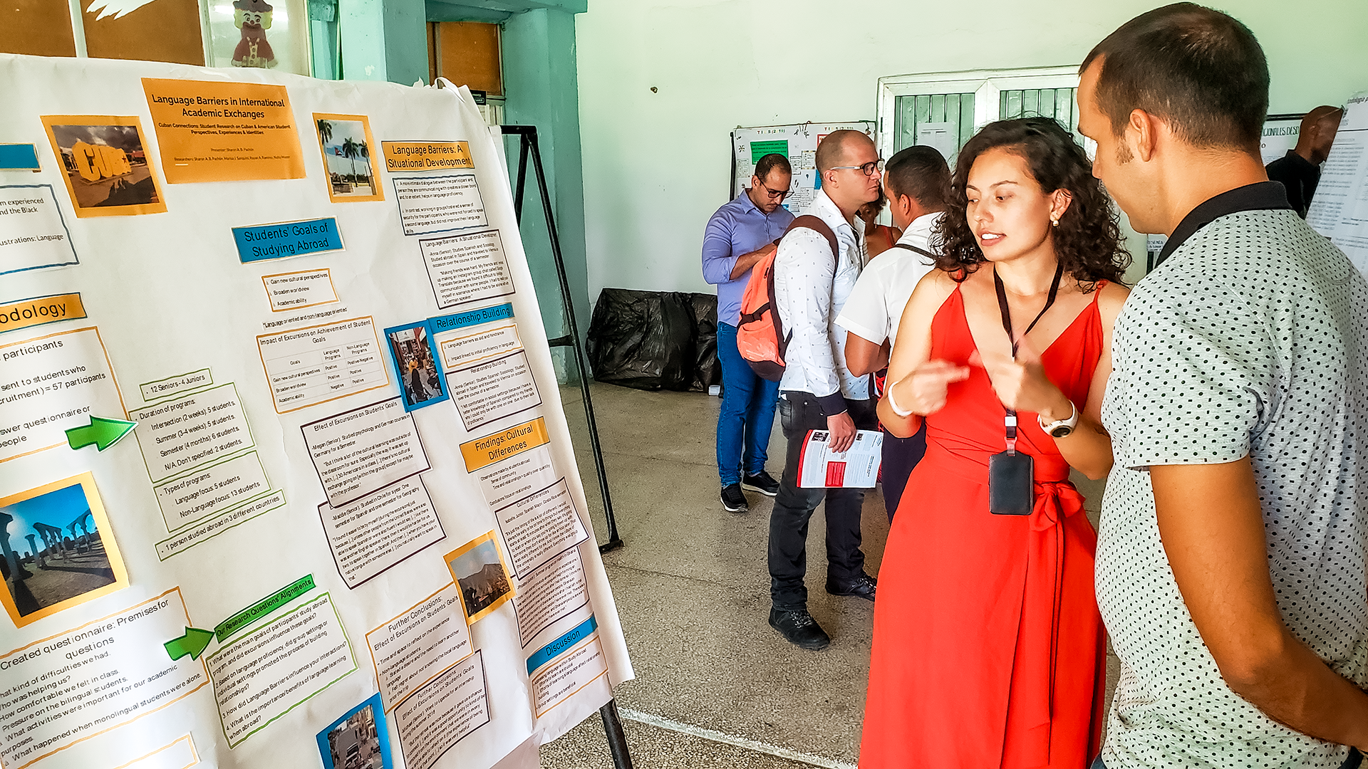 Student Eric Jones Presenting his Poster at Cuba TIES Student Forum 